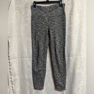GAP Black and White Patterned Leggings